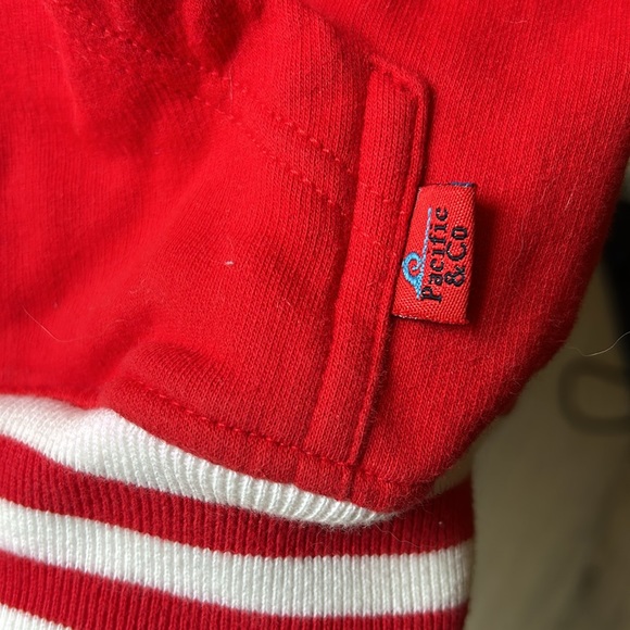 Hoodie ❤️🤍 - Picture 2 of 3